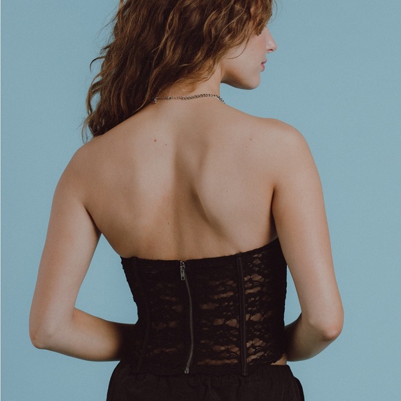 West of Melrose - Lace Corset - Picture 3 of 7